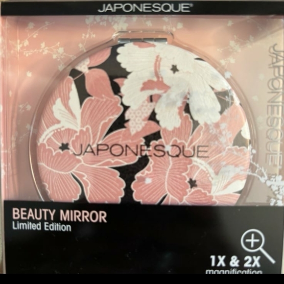 Japonesque Pink Floral Beauty Mirror - Picture 4 of 4